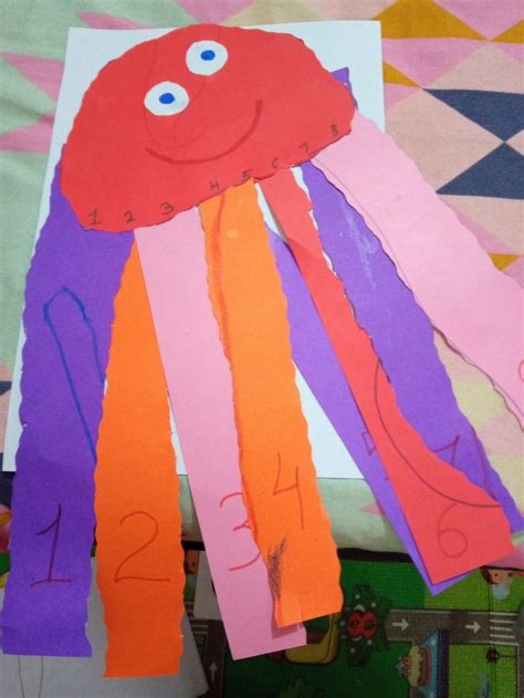 Number 8 + octopus craft | Crafts, Octopus crafts, Kindergarten activities