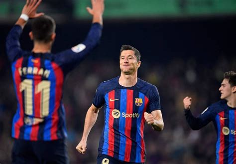 Lewandowski restores 8-pt cushion for Barcelona - Read Qatar Tribune on ...