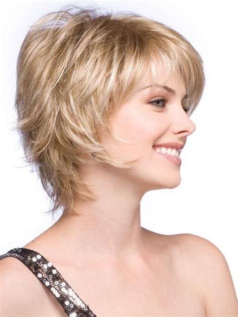 20 Best Short Feathered Pixie Haircuts