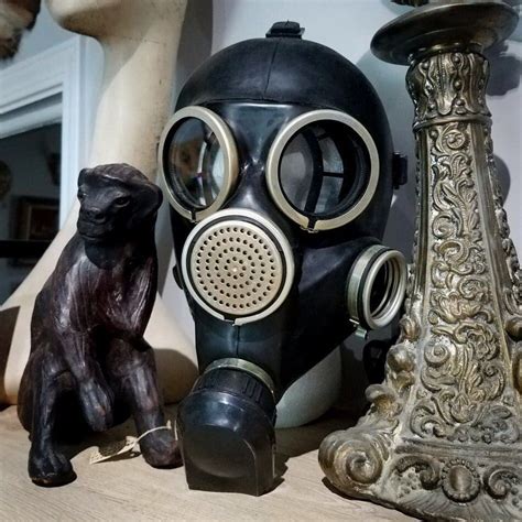 Soviet Gas Mask Vintage Russian Gas Mask Gp Oddities For Sale Has