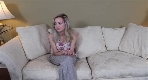 Sex With Delicious Naked Blonde Fucking With Her Legs Spread Cnn Amador