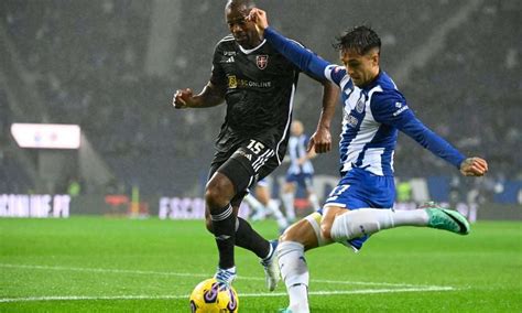 Fc Porto Famalic O Les Compositions Officielles