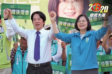 【初選後首「同框」】蔡英文、賴清德手拉手 「為台灣人打一場漂亮的選戰」 上報 焦點