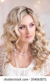 Naked Girl Blonde On White Background Stock Photo 589779299 Shutterstock