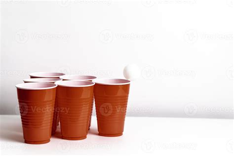 Beer Pong Game 10228552 Stock Photo at Vecteezy