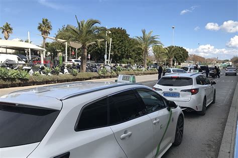 Taxi en Ibiza es una buena opción para moverse por la isla