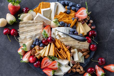 How To Make A Cheese Board Momsdish