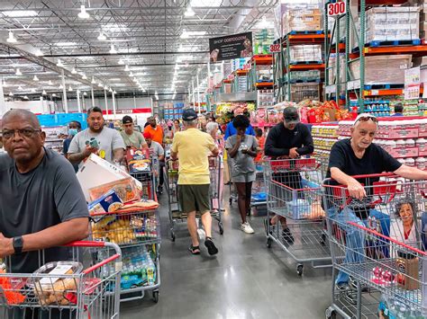 Costco casula shoppers report massive lines this weekend 27