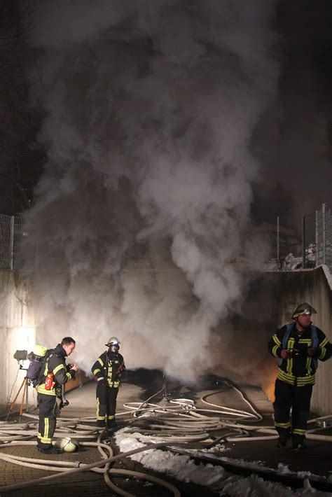 Viele Verletzte Bei Brand In Tiefgarage