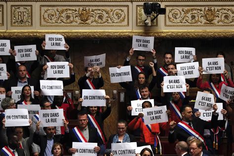 La Moción De Censura Contra El Gobierno Francés Fracasa Por Solo 9