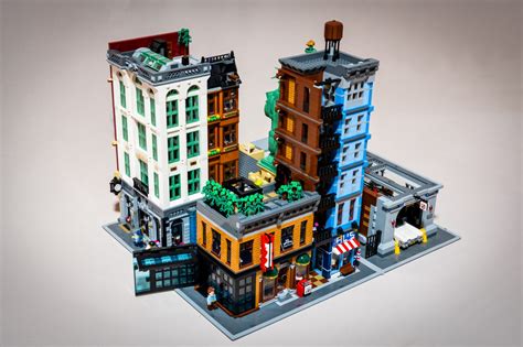 Riesiges LEGO Modular Building Layout: Hoch hinaus! - zusammengebaut