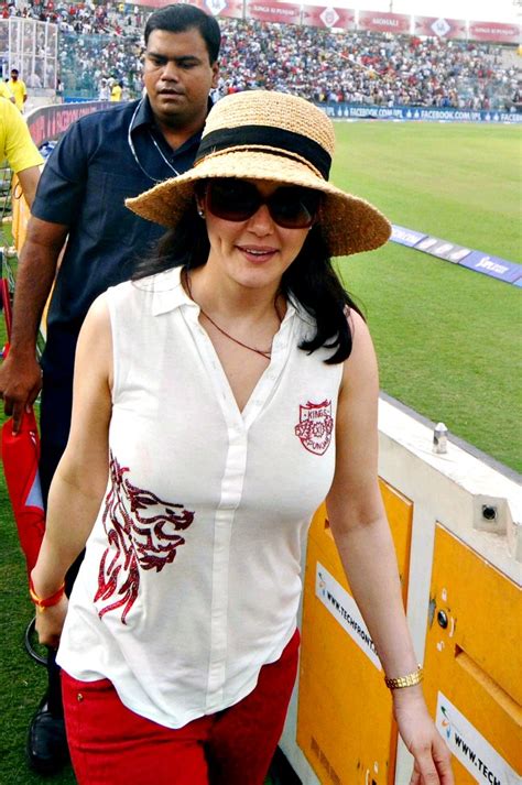 Unseen Picss Preity Zinta Ipl Hot Owner Kings Punjab