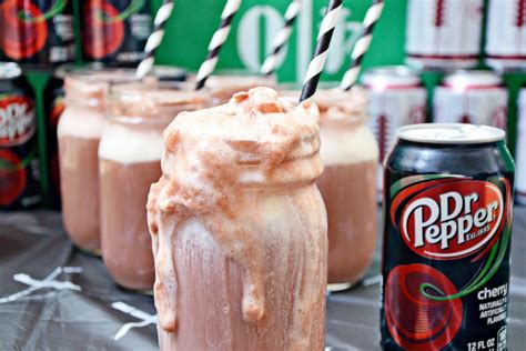 College Football Party Dr Pepper Ice Cream Float - Brie Brie Blooms