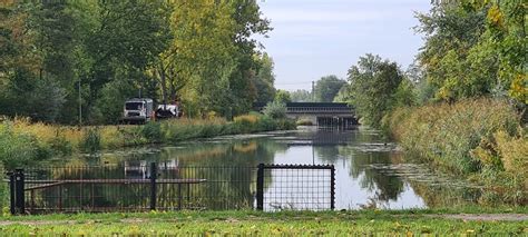 Fietspad Langs Poldervaart Van Ziekenhuis Tot Spieringshoek Dicht