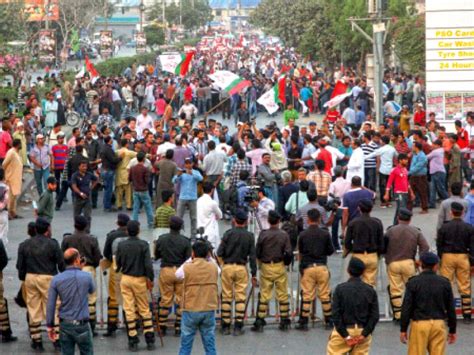 MQM Leads Rally Against Arrest Of Workers