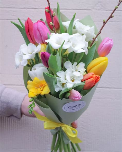 Buchet Colorat De Primavara Flor Ria Venus