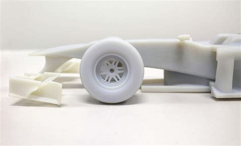 Creating a precise model of an F1 Car with an Artec 3D Scanner