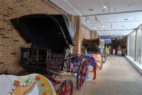 Pictures of Stockwood Discovery Centre museum, Stockwood Park, Luton, Bedfordshire LU1 4LX - See ...