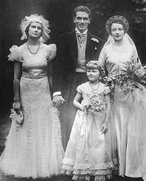 Laurence Olivier and Jill Esmond's wedding, 1930 | Vintage bride ...