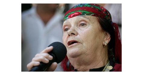 Тормозят Валя Балканска с анонимки