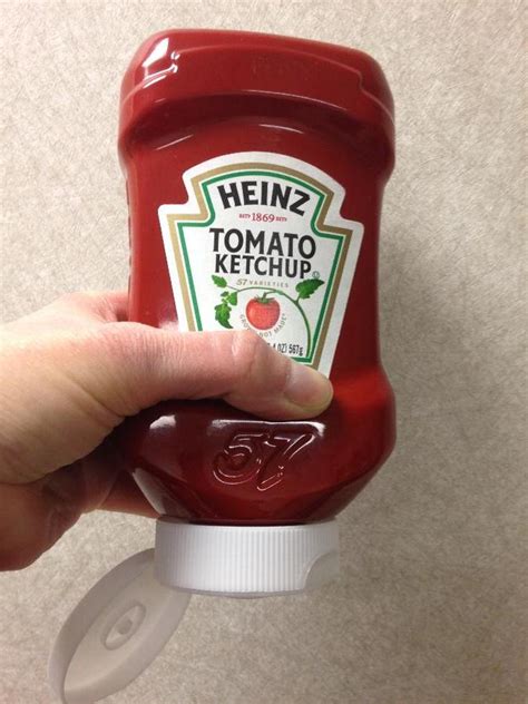 Heinz Ketchup 14 Oz Upside Down Squeeze Bottle