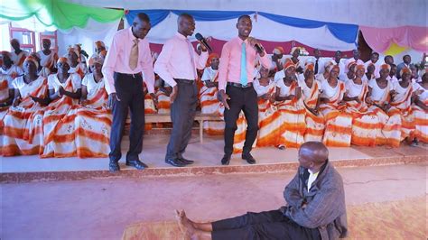 TUZOTEBA TURUHUKE Chorale GIKO Église de Pentecôte de BUKEYE