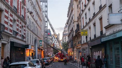 Paris Trois Personnes Sont Mortes Dans Lincendie Dun Immeuble Du 11e Arrondissement