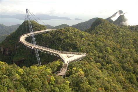 World's 21 Most Magnificent Bridges To Cross At Least Once In Your Life