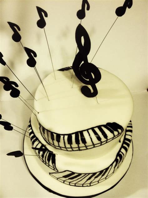 Piano Cake