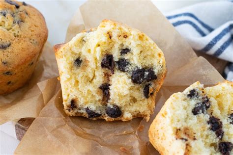 Muffins caseiros gotas de chocolate muito fáceis de fazer passo a