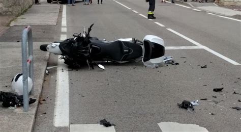 Tragedia Ad Alassio Incidente In Moto Muore 17enne