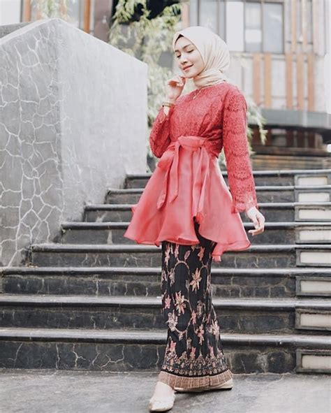 Model Kebaya Muslim Yang Stylish Dan Trendi Untuk Kondangan Updated