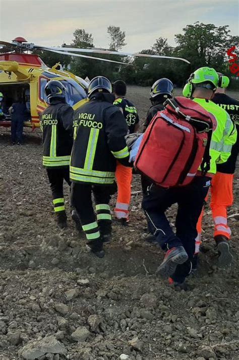 Schianto In Fase Di Atterraggio Morta La Donna Di Anni Precipitata