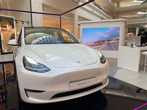 Tesla İstanbul un Anadolu Yakası ndaki ilk Pop Up mağazasını açtı Haber3