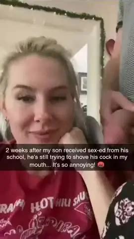 MILF Licks It Scrolller