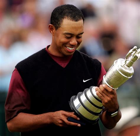 _TigerWoods_FoundersStory_Image3 - Tiger Woods
