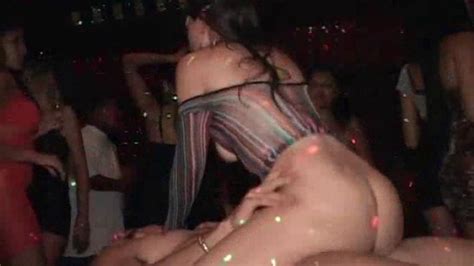 VIP Hoe Humping Large Penis Like A Crazy Nympho At Wild Orgy Porn Videos