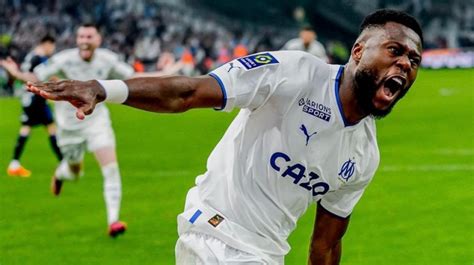 France Chancel Mbemba a reçu le prix Marc Vivien Foe pour ses