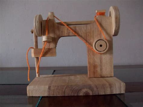 Maquina Coser Madera Artesanal Decoracion Juguete Bs 3 000 00 En