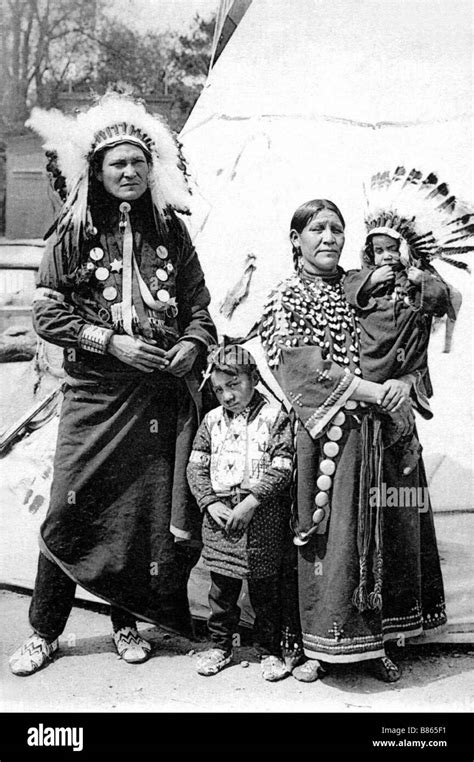 Iroquois Indians family at the Red Indian village in the Zoological ...