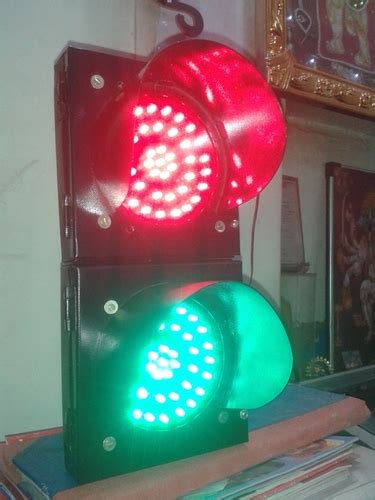 100 Mm Traffic Light Metal Housing At Best Price In Greater Noida