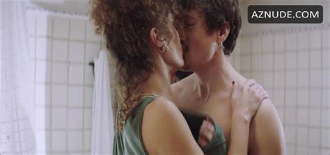 Insuficiente Nude Scenes Aznude