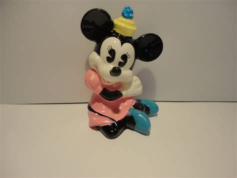 Art Collectibles Minnie Mouse Figurine Vtg Walt Disney Productions