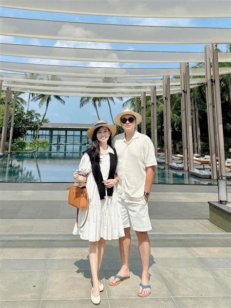 Hot girl Ly Kute mang thai lần hai dáng vẫn mi nhon nổi như cồn nhờ mặc đẹp quên sầu