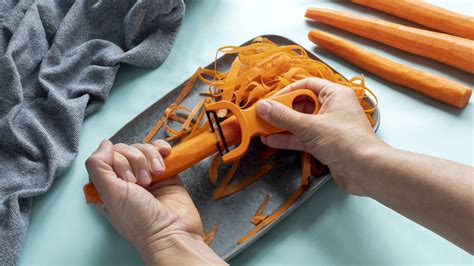 The Sneaky Hack That Makes Peeling Carrots So Much Faster