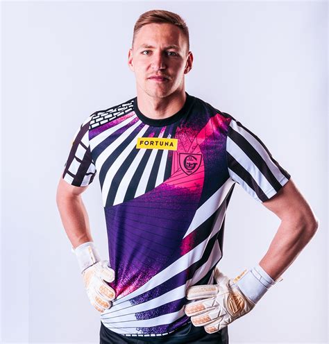 GKS Katowice 2022-23 GK Anniversary Kit