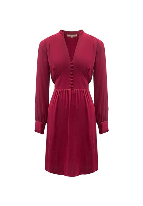 Вишневое платье Saint Laurent