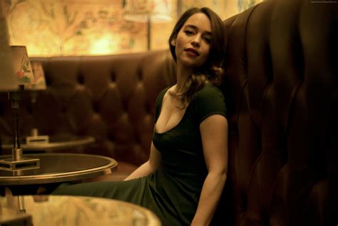 Brunette Actress Emilia Clarke Most Popular Celebs HD Wallpaper