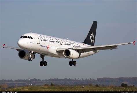 TC JPE Airbus A320 232 Turkish Airlines Bianca Renz JetPhotos