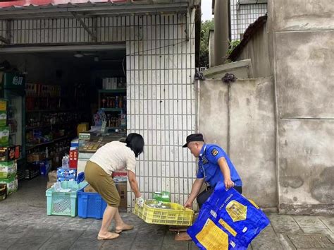 整治占道经营，维护市容秩序 江南时报